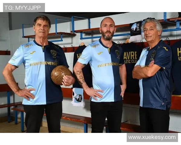 红星队与勒阿弗尔队激战正酣争夺胜利的关键时刻即将来临