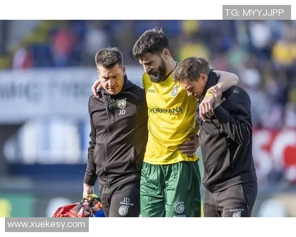 埃因霍温与阿尔克马历史交锋记录分析与战绩回顾